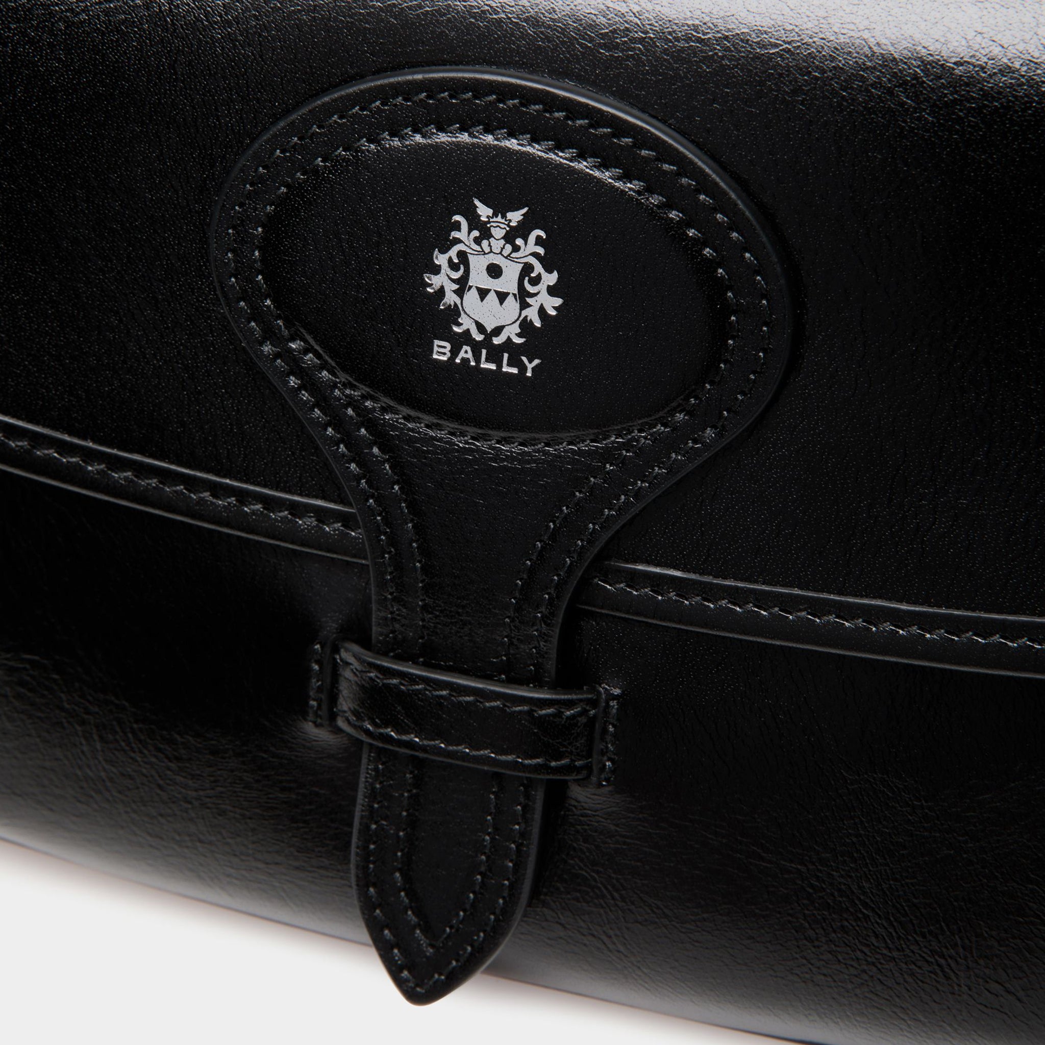 Beckett Crossbody Bag in Black Calf Leather