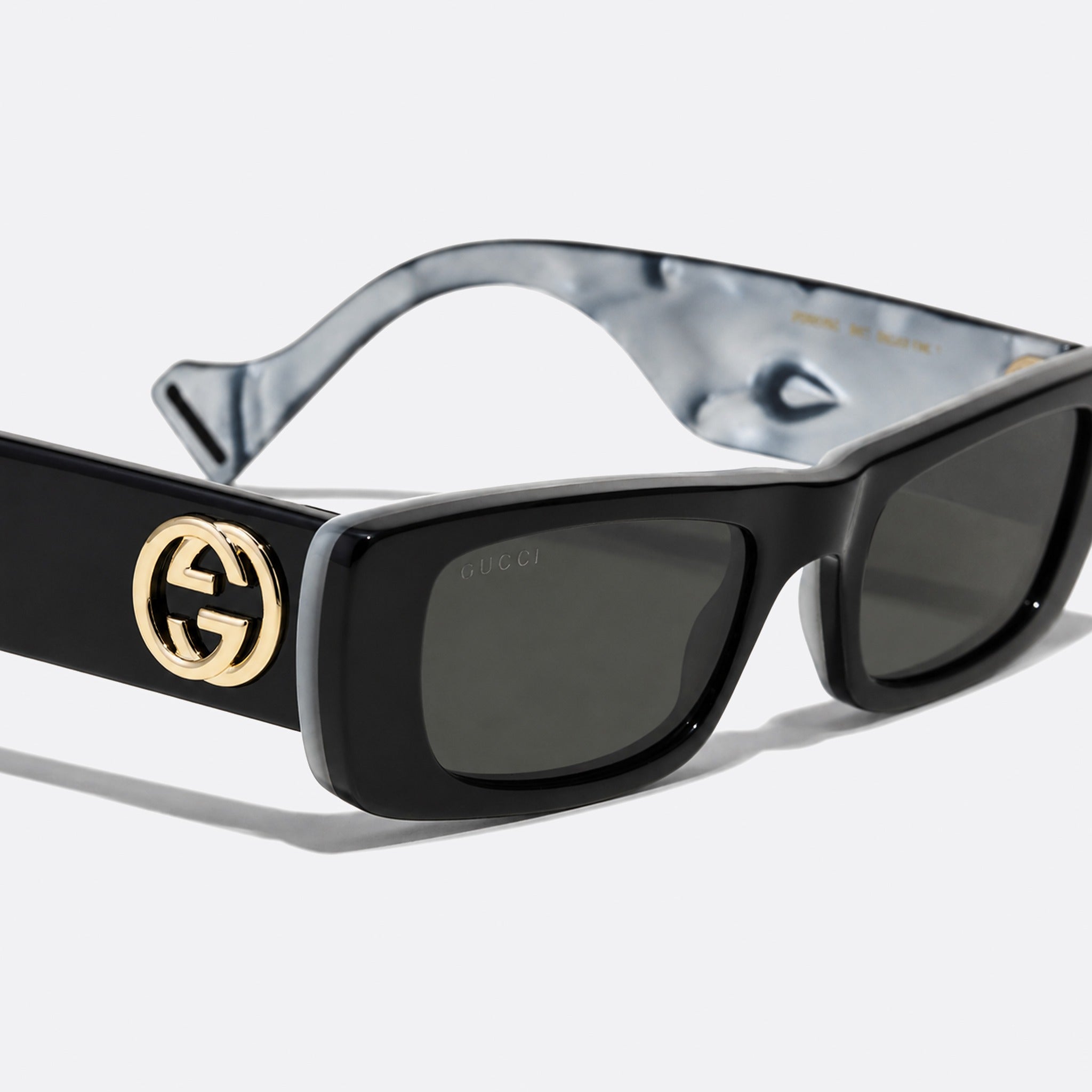 GG0516S Sunglasses from Gucci