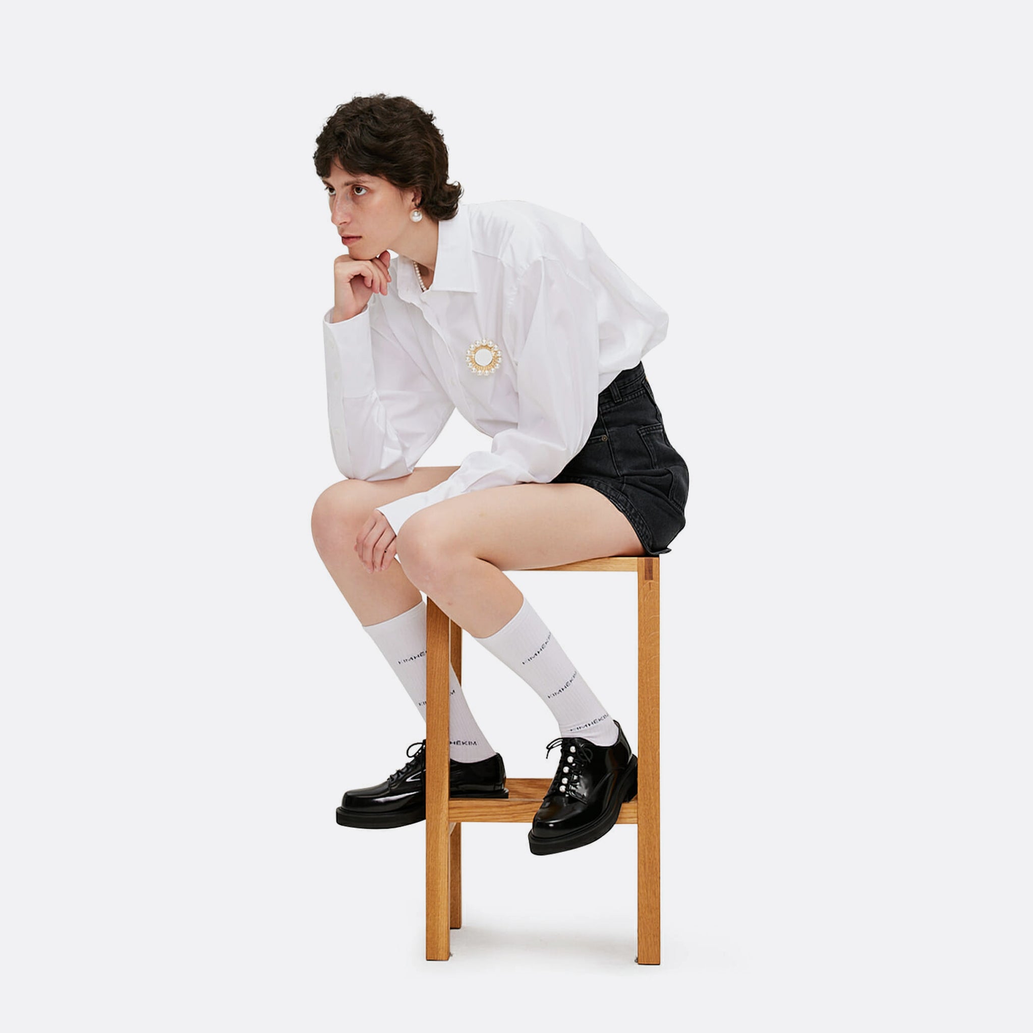 KIMHEKIM Knee-High Socks in White