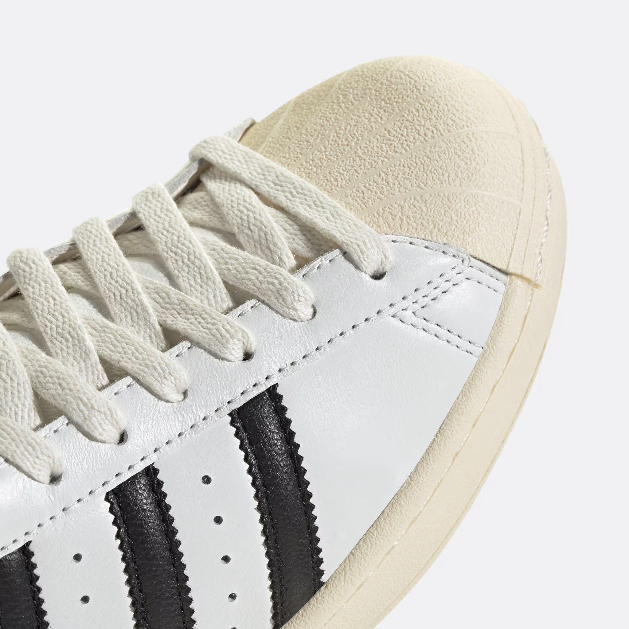 Adidas Superstar Vintage Sneakers
