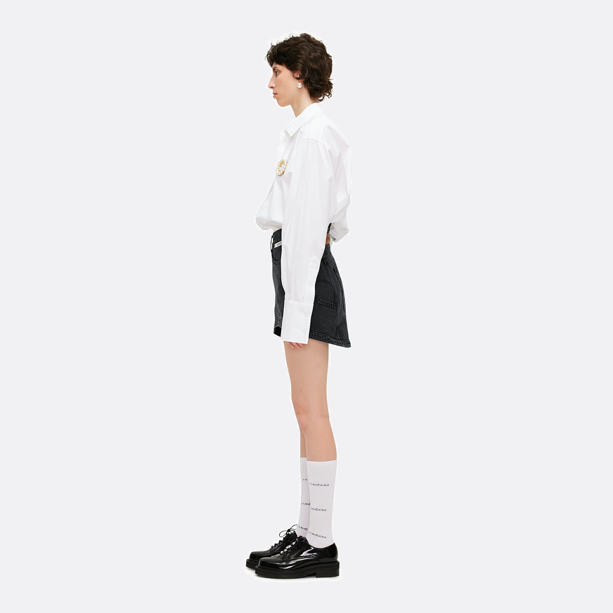 KIMHEKIM Knee-High Socks in White