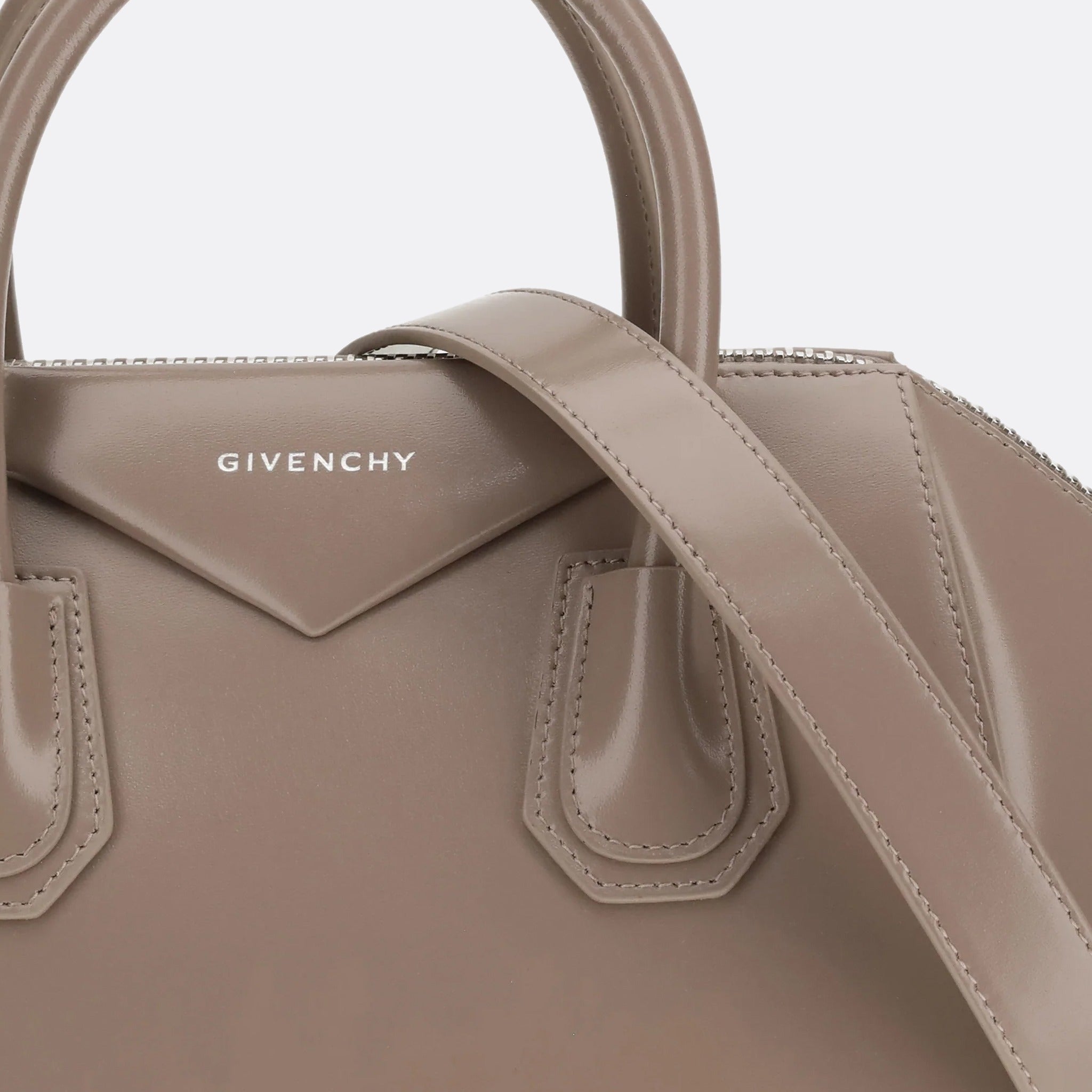 Small Antigona Bag from Givenchy in Gray