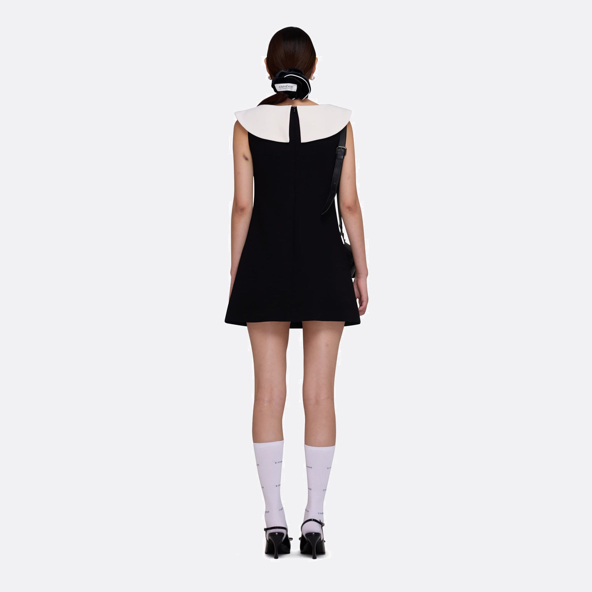 KIMHEKIM Knee-High Socks in White