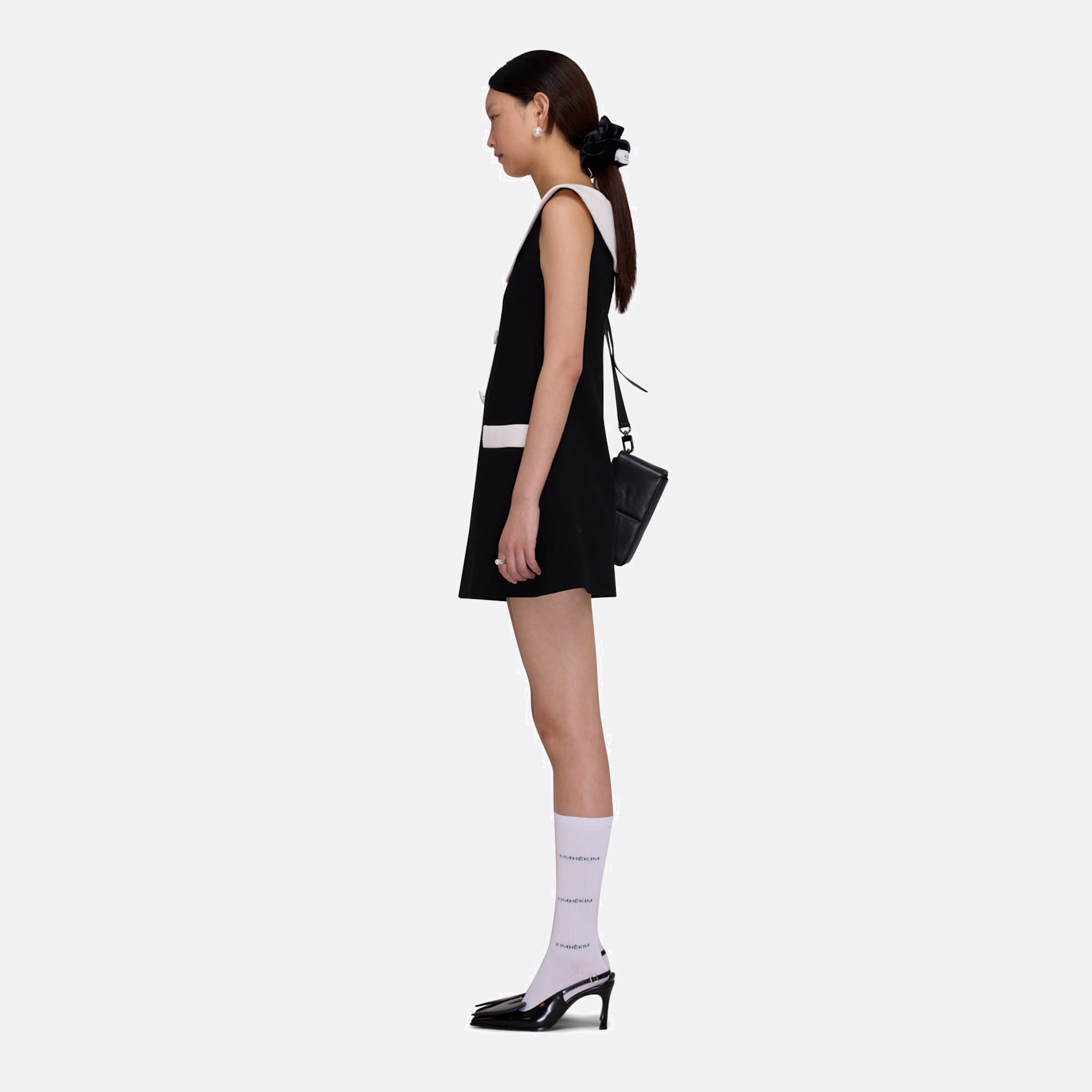 KIMHEKIM Knee-High Socks in White