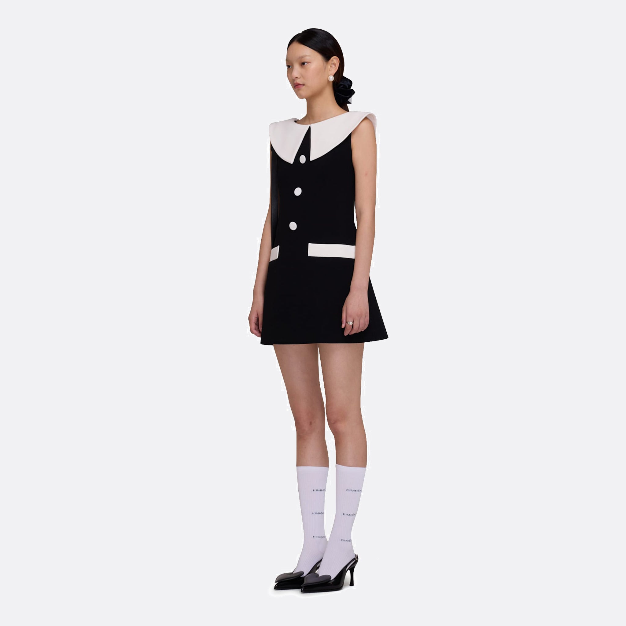 KIMHEKIM Knee-High Socks in White