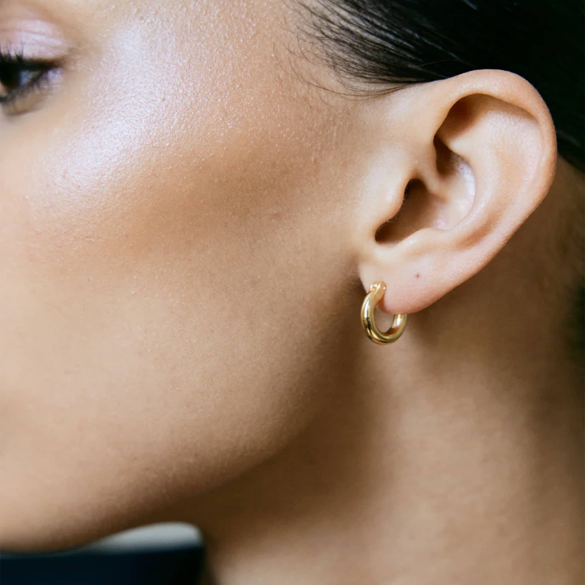 Pearl Octupuss.Y Tiny Créoles in Gold