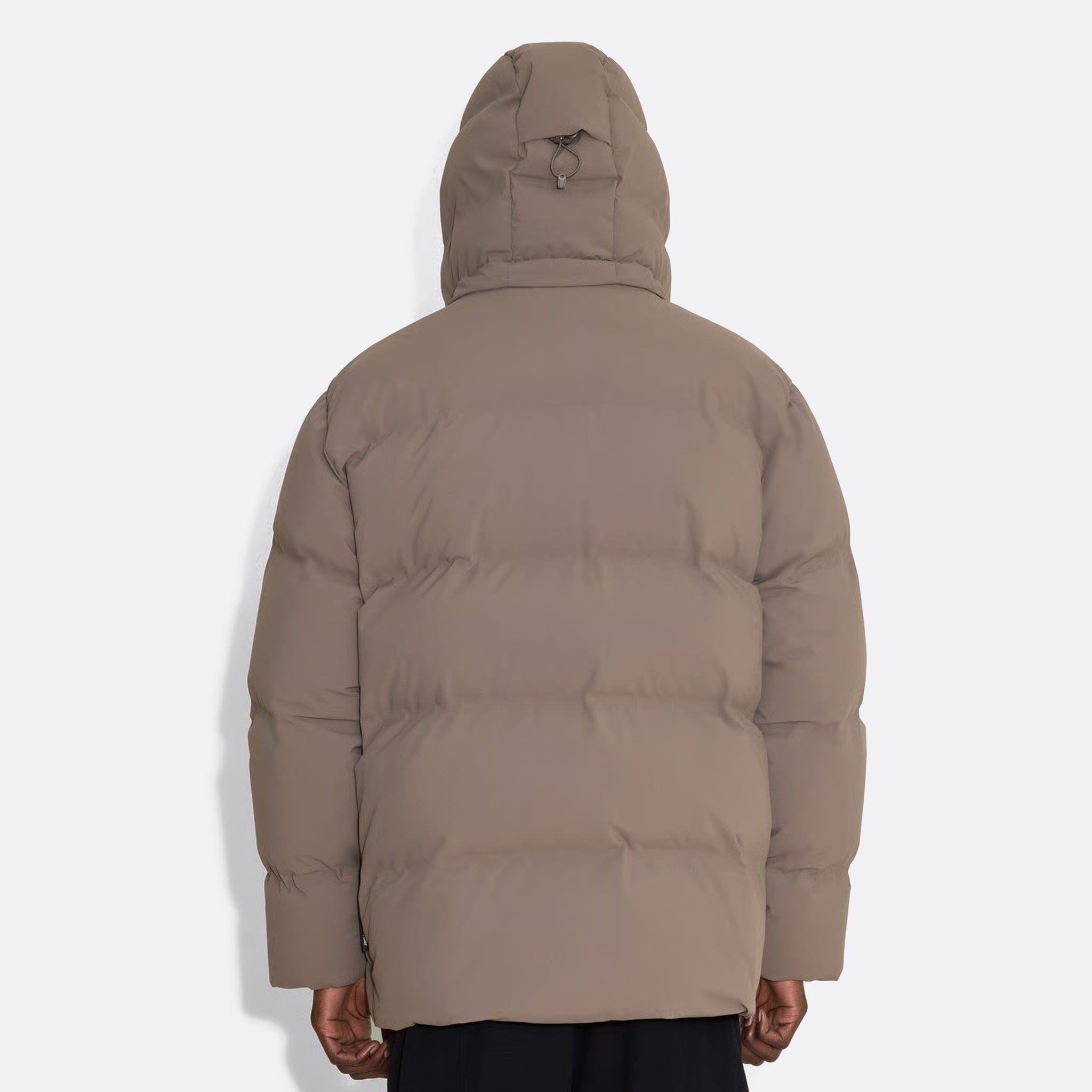 Holzweiler Dovre Down Jacket in Taupe