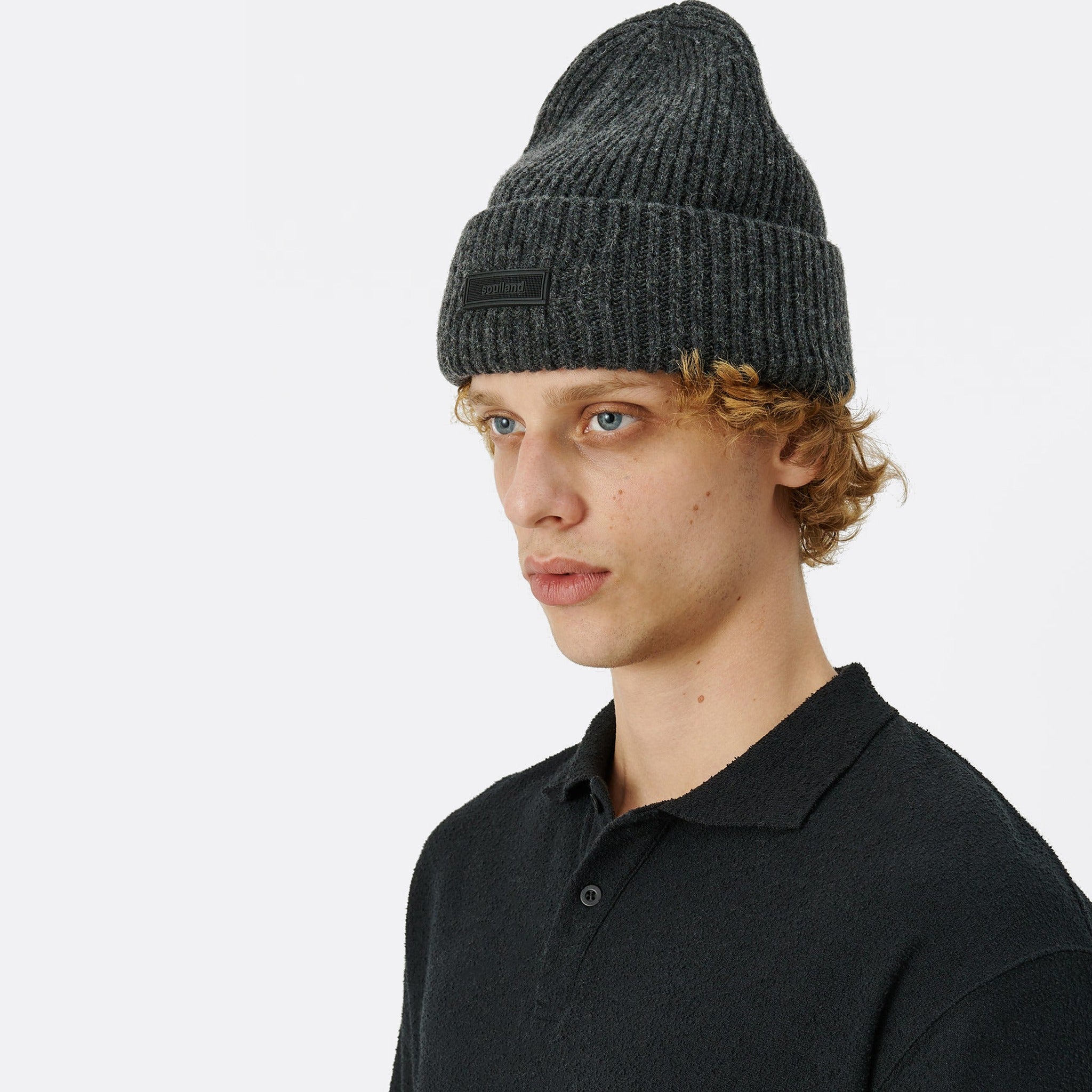 The Misha Beanie from Soulland in Charcoal Melange