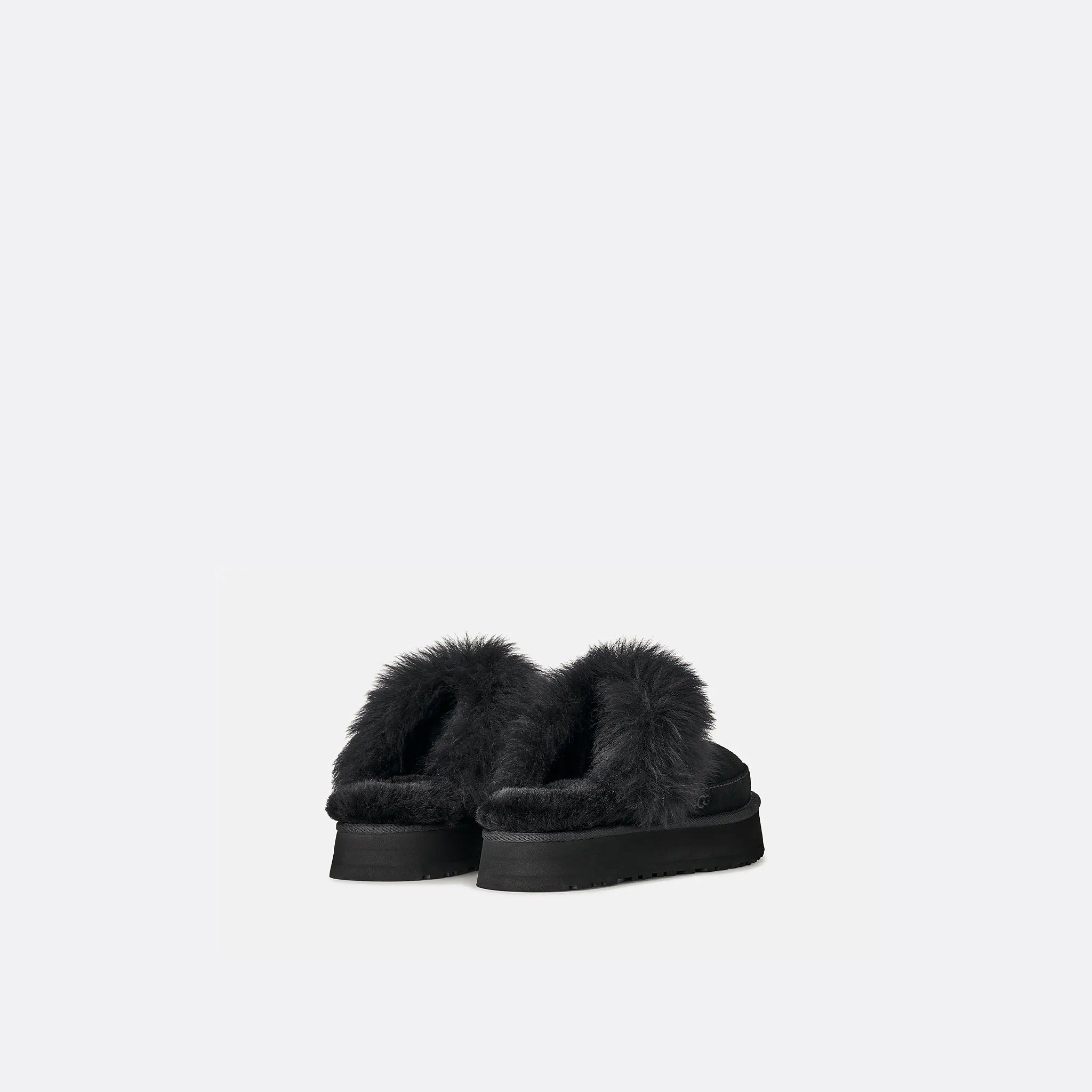 The Disquette Chalet Slipper from UGG in Black