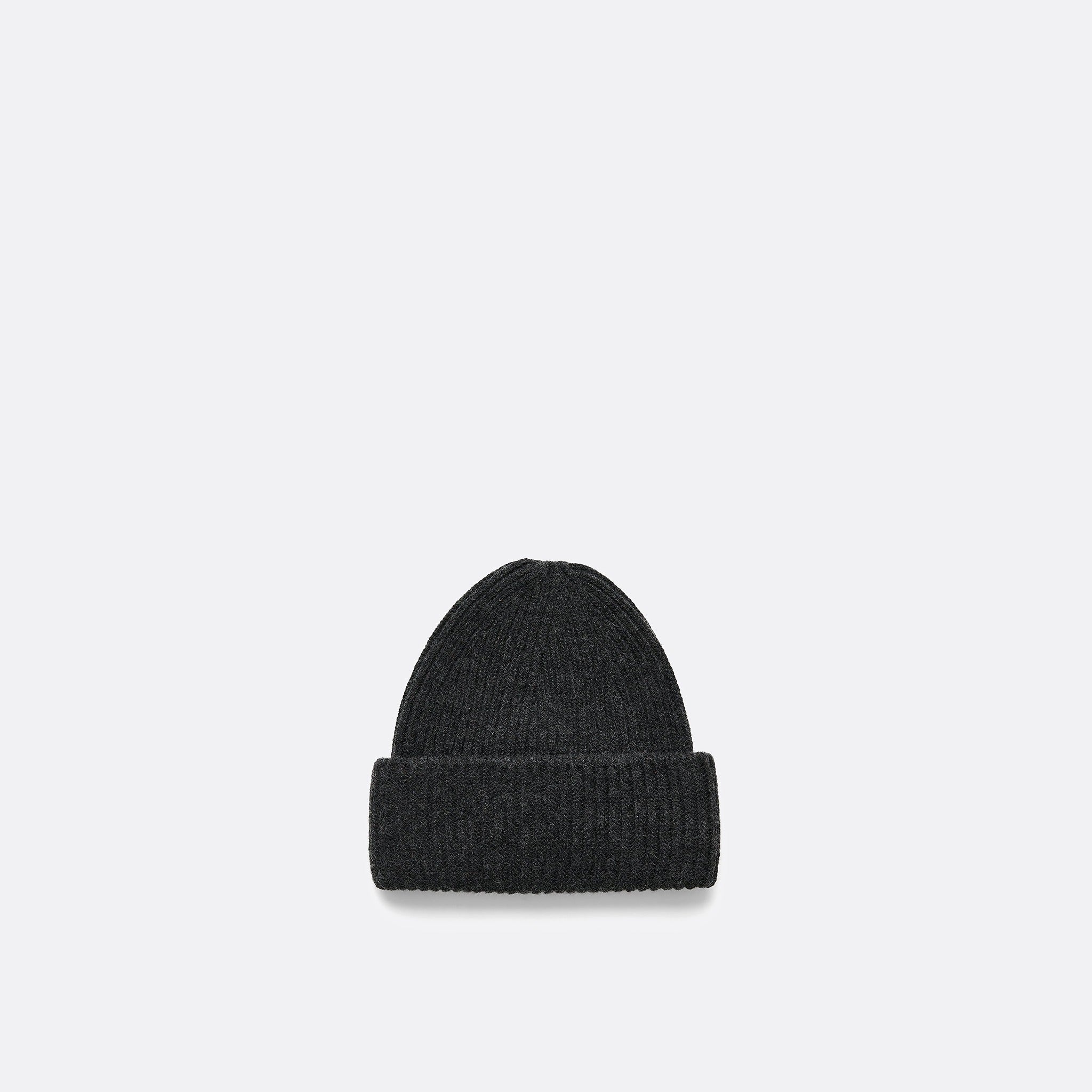 The Misha Beanie from Soulland in Charcoal Melange