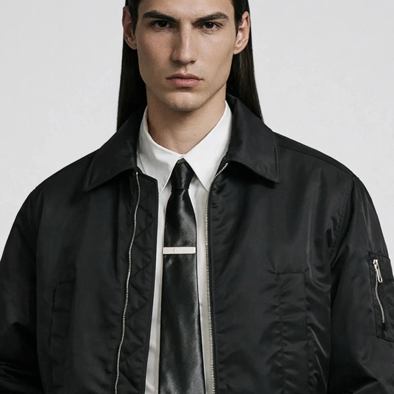 ELLIS ROSCH Masculine Fashion focuses on modern tailoring, refined essentials, and elevated everyday pieces. A curated selection of contemporary designer styles where craftsmanship, functionality, and confident expression define the modern wardrobe.