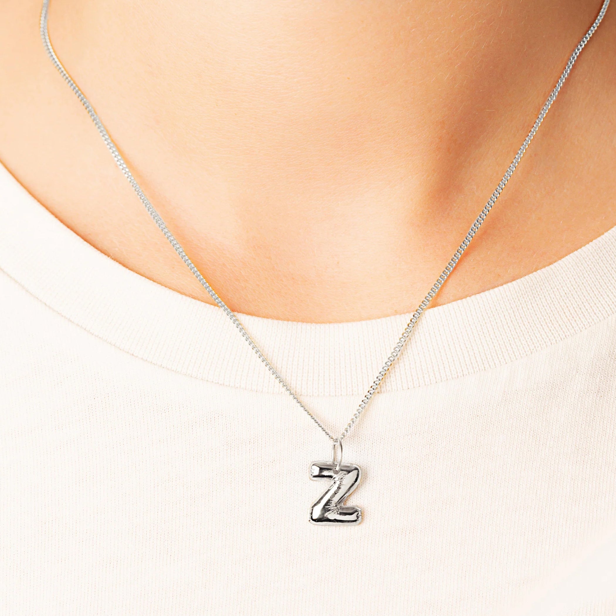 Vibe-Harslof-ELLIS-ROSCH_Z-Pendant