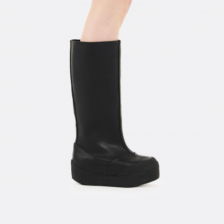 ELLIS-ROSCH_Ottolinger__0000_Rubber Boots Black