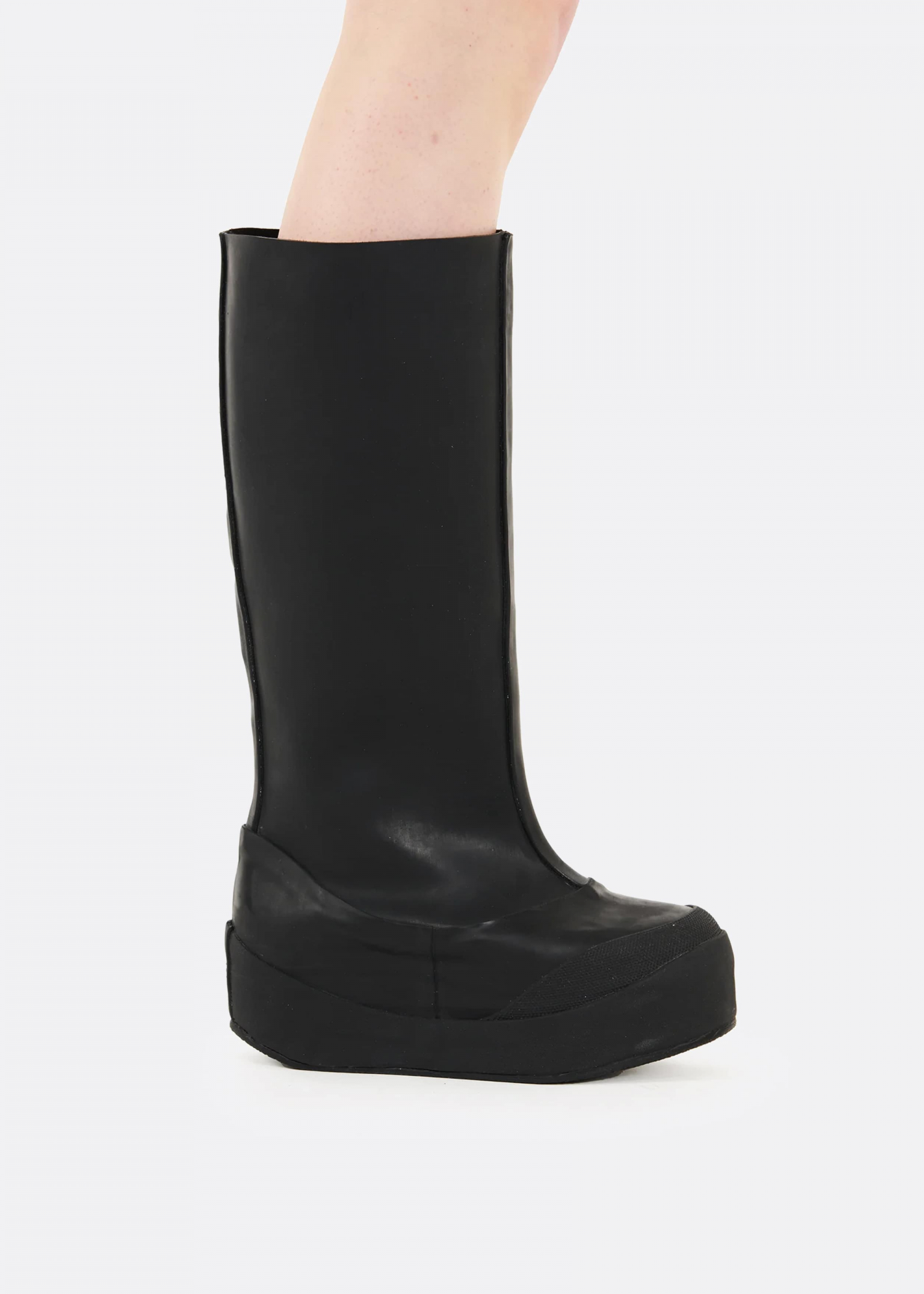 ELLIS-ROSCH_Ottolinger__0000_Rubber Boots Black