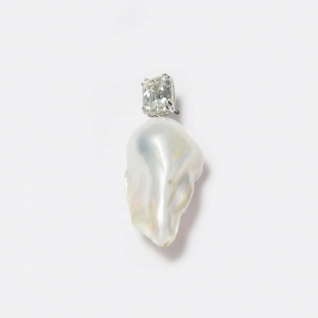 PRAWN Family Baroque Pearl Square White Zirconia Ørering PRAWN Family Baroque Pearl Square White Zirconia Ørering