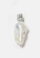 PRAWN Family Baroque Pearl Square White Zirconia Ørering PRAWN Family Baroque Pearl Square White Zirconia Ørering