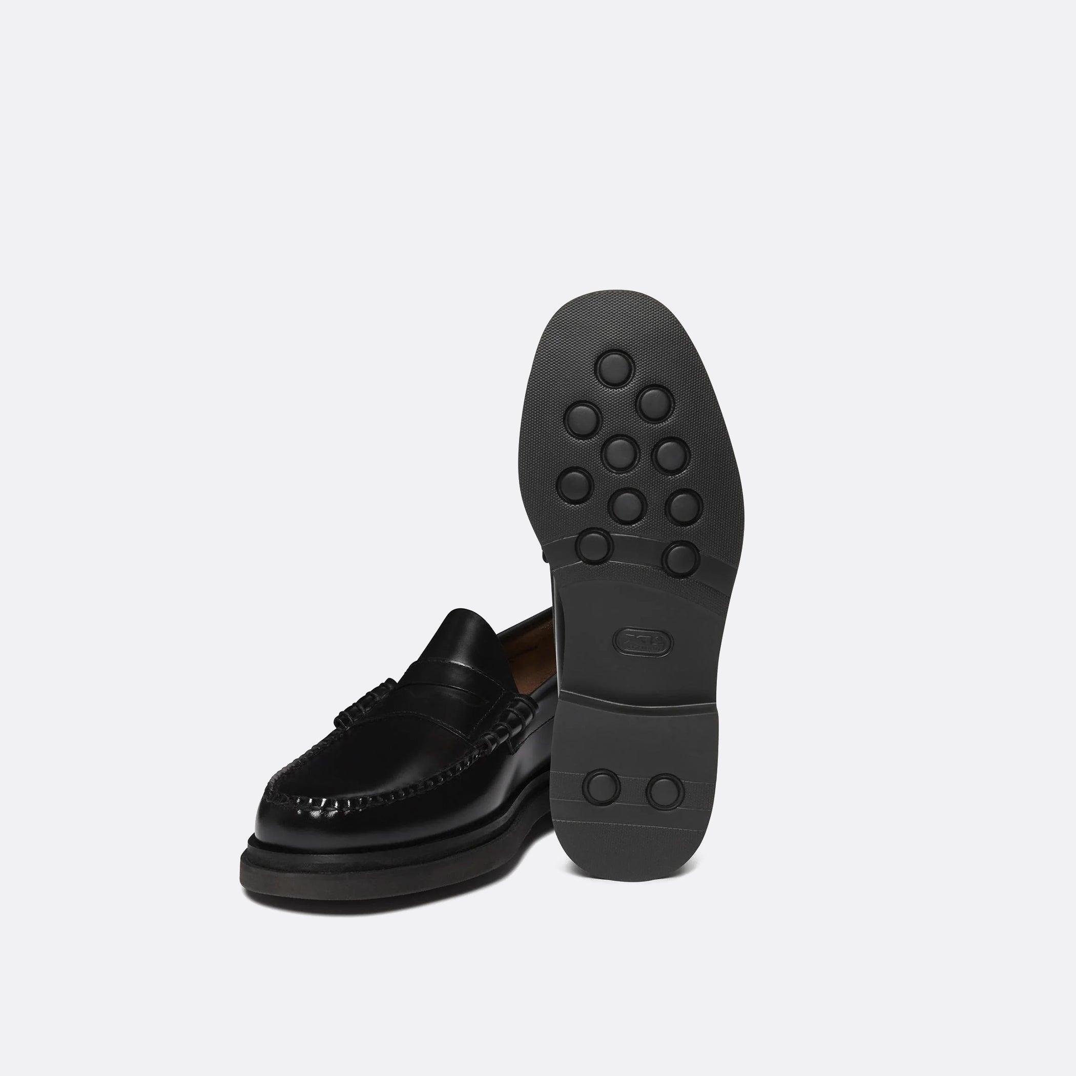 G.H Bass Weejuns Step Larson Penny Loafers in Black leather