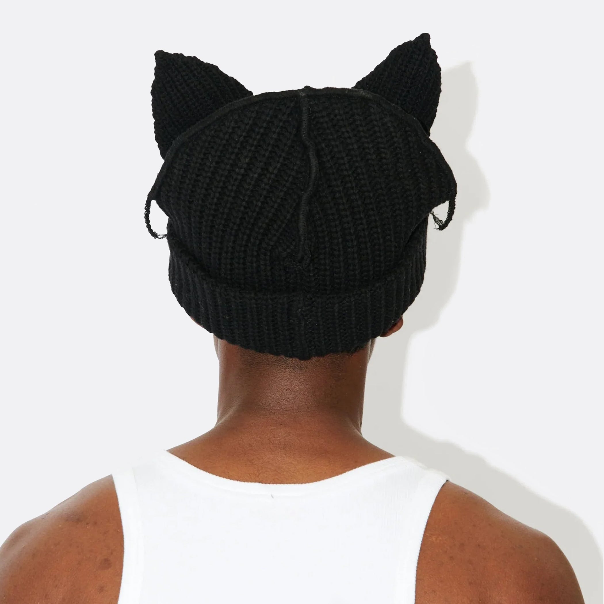 ELLIS-ROSCH_CharledJeffreyLOVERboyChunkyEarBeanie