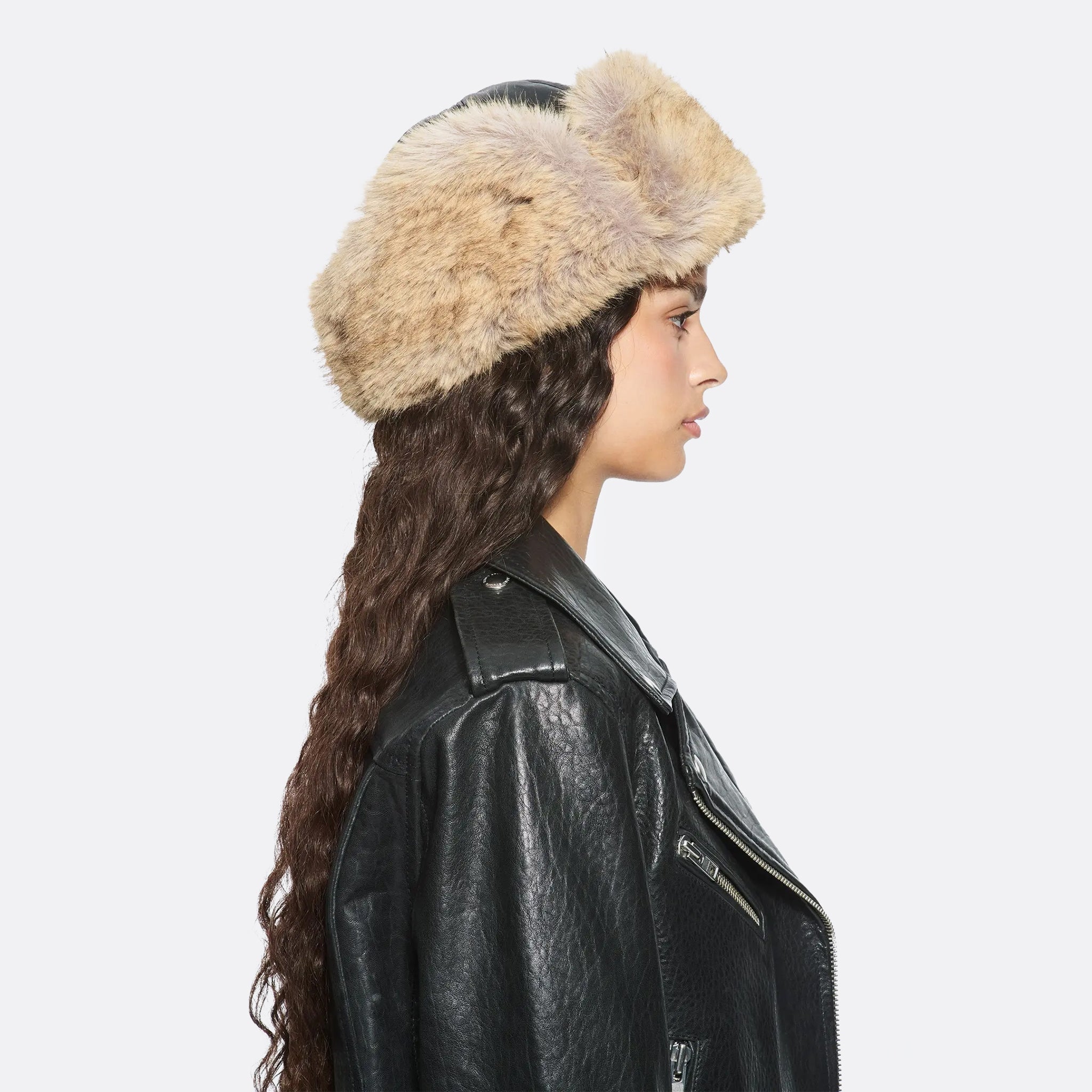 STAND STUDIO Sable Hat in Black/Natural
