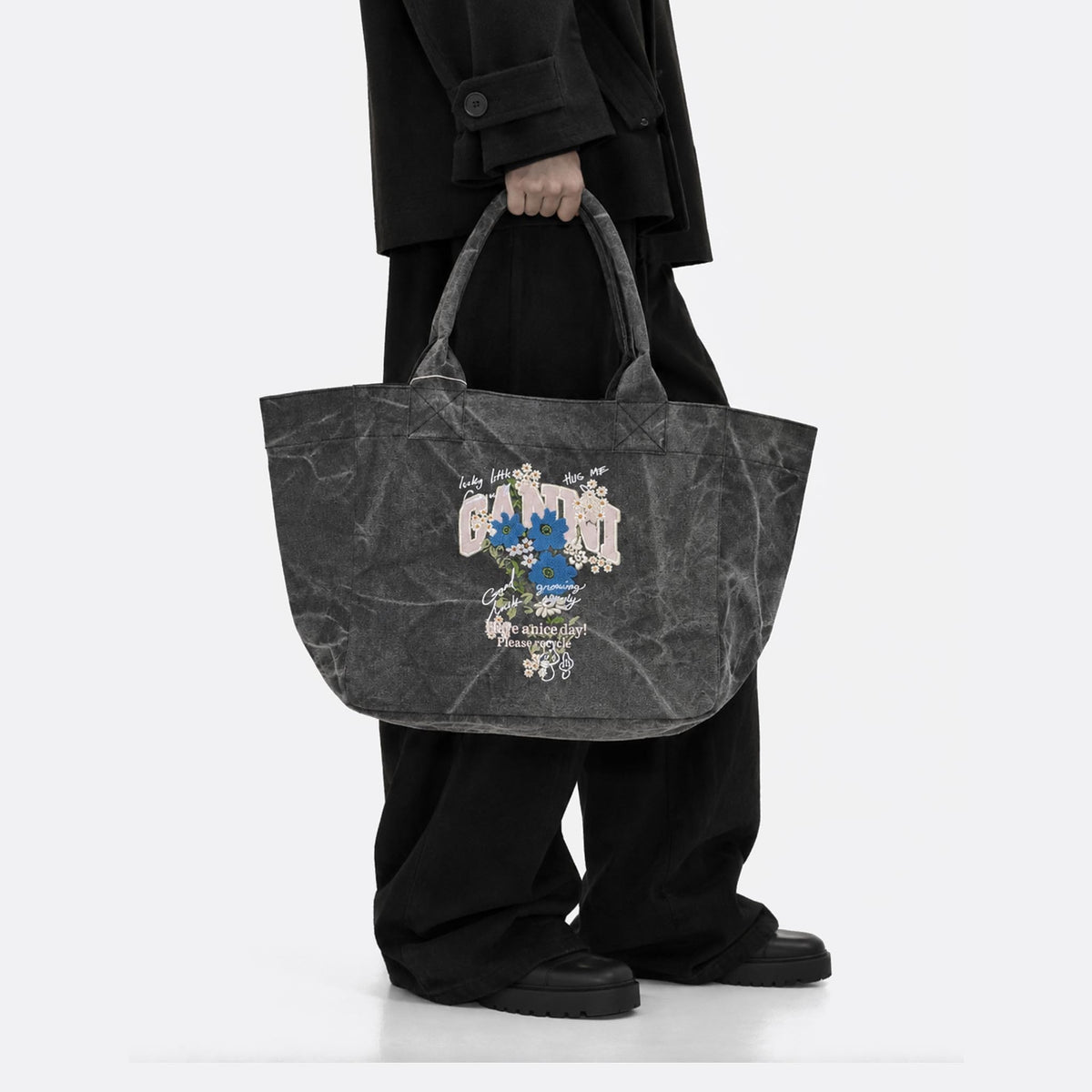 Trapeze Shopping Medium Bag from GANNI