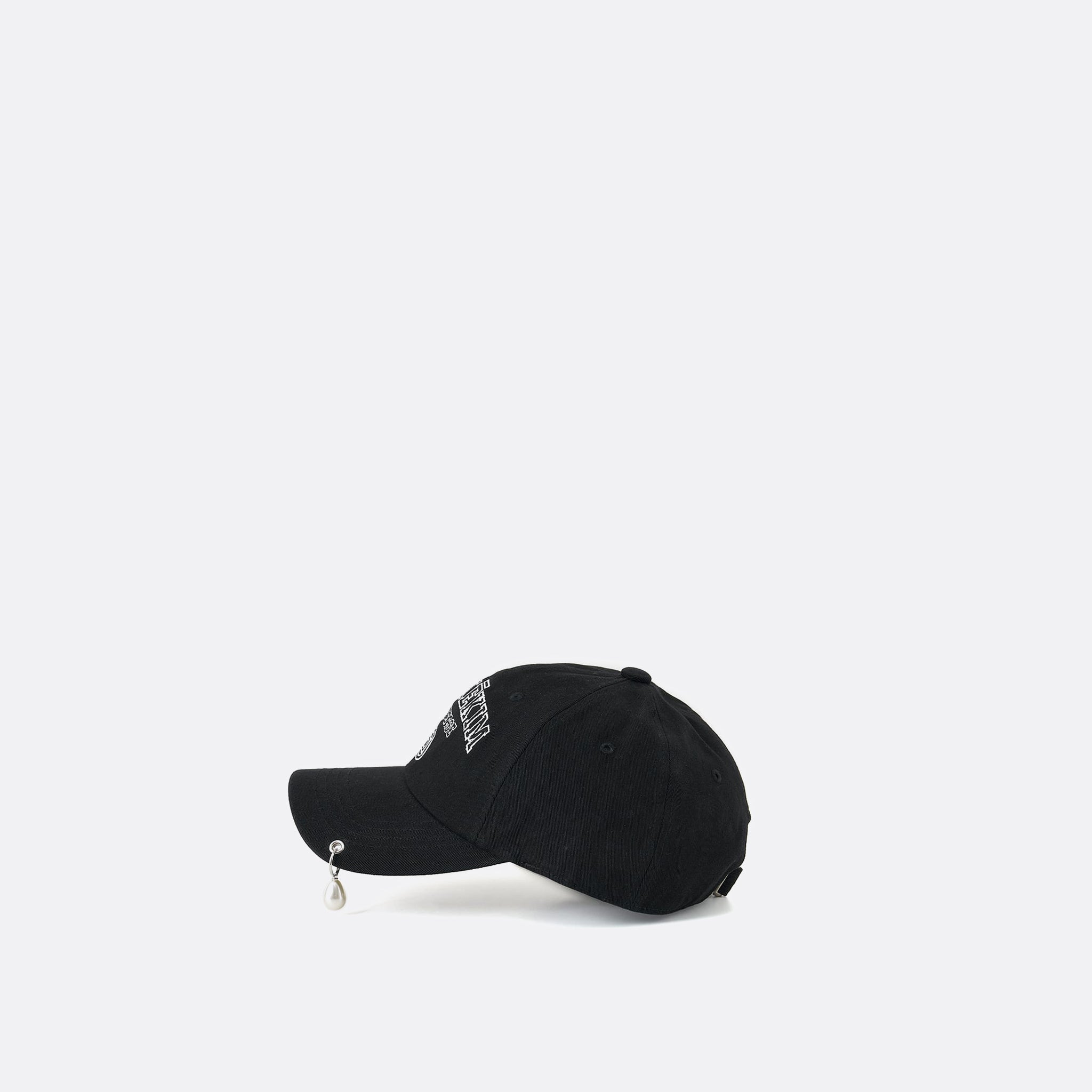 Kimhekim Pearl Pierced Baseball Cap in Black