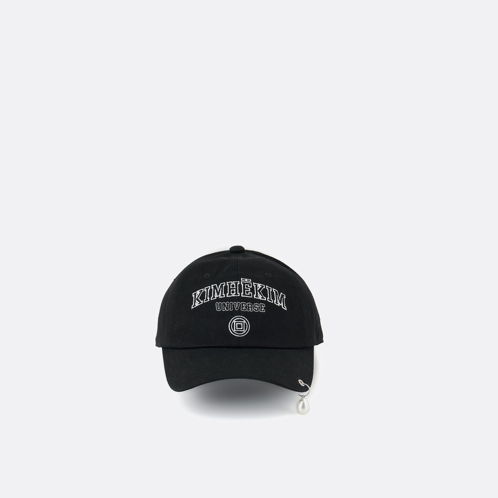 Kimhekim Pearl Pierced Baseball Cap in Black
