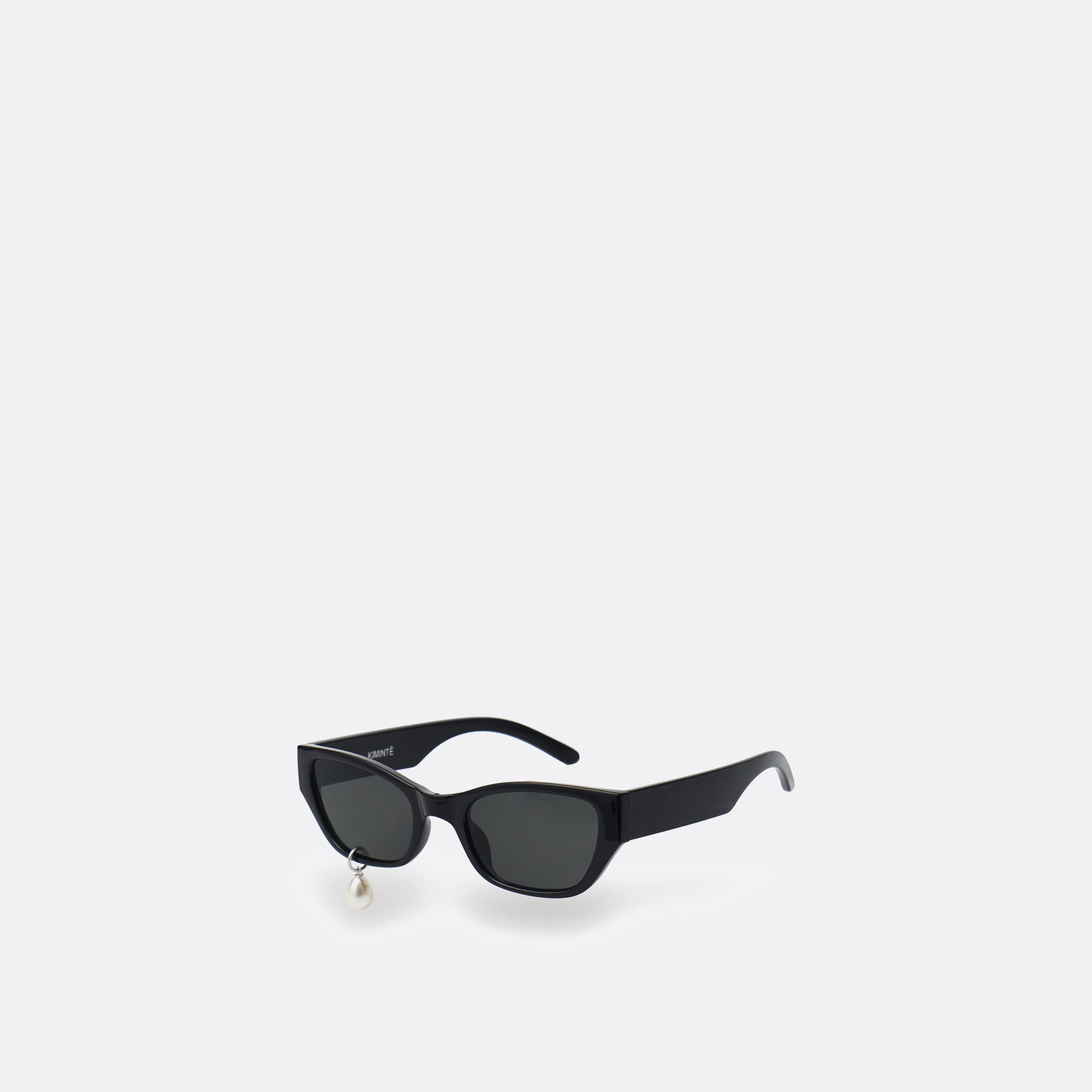 Kimhekim Pearl Tear Cat-Eye Sunglasses in Black