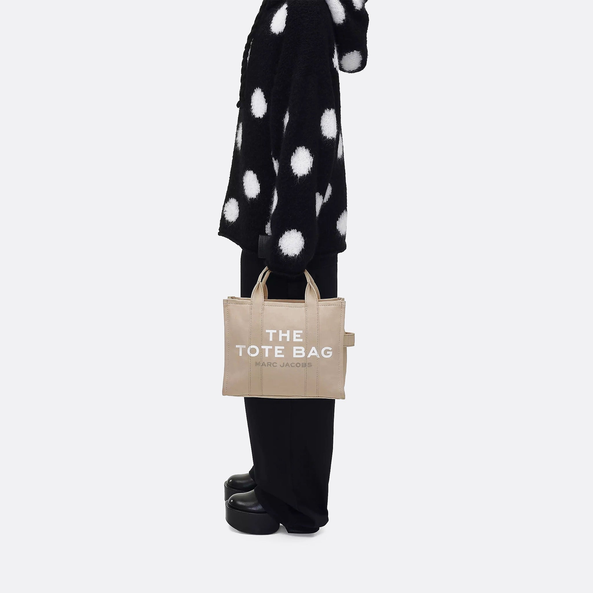 The Medium Tote Bag from Marc Jacobs in Beige