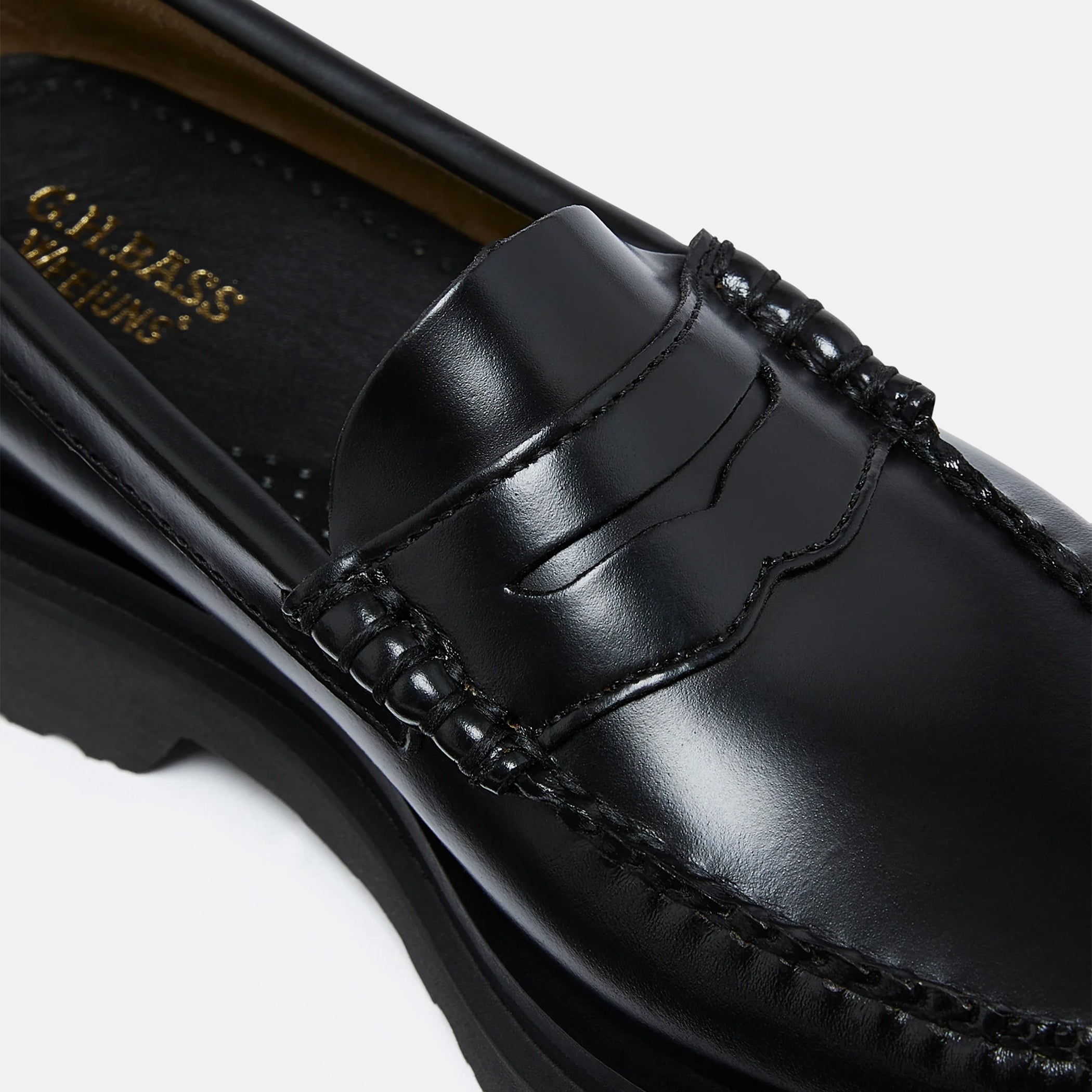 G.H Bass Weejuns Step Penny Loafers in Black Leather