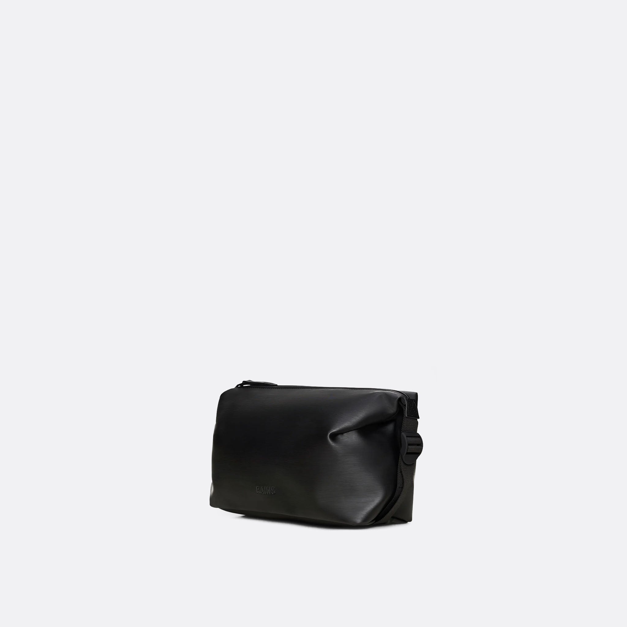 RAINS The Hilo Wash Bag in Black