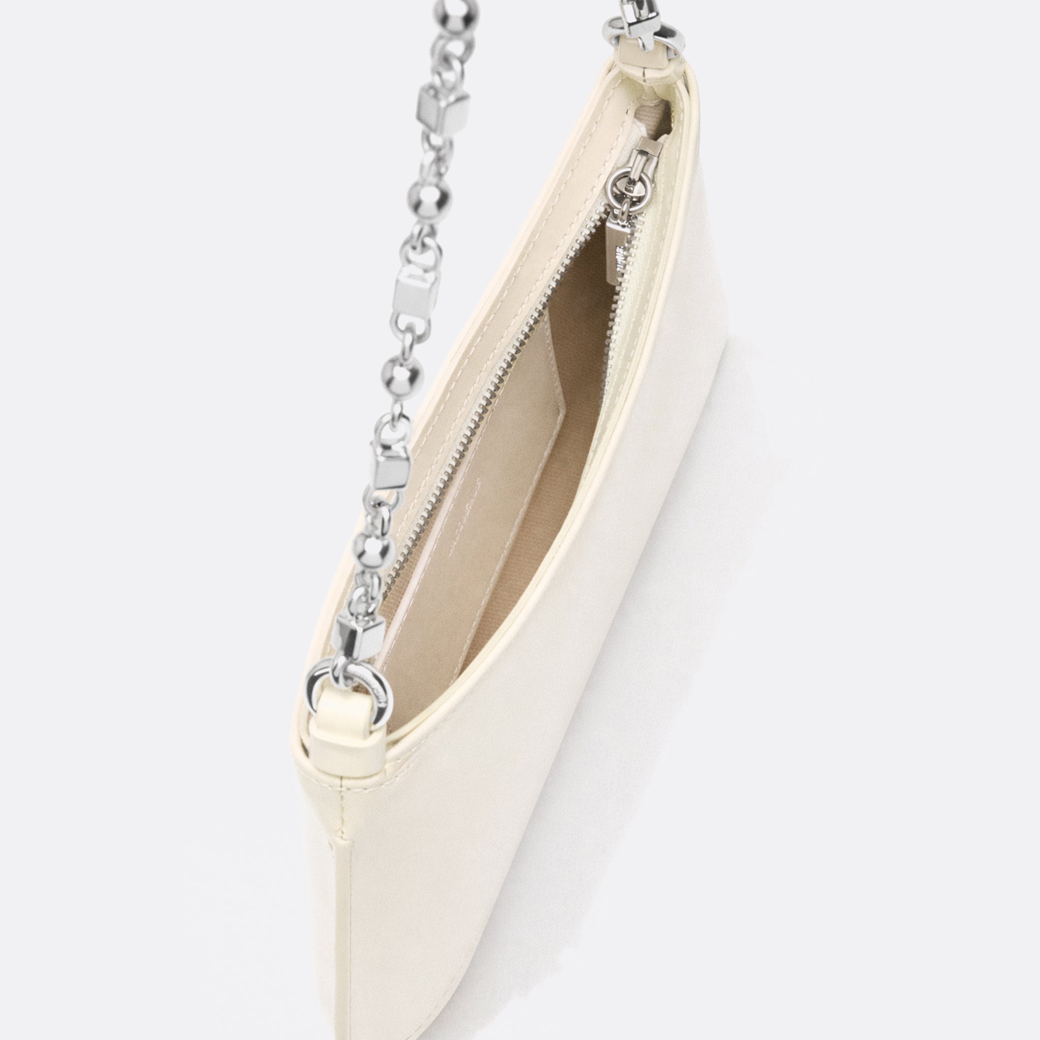 The Bisou Chaine Small Shoulder Bag from Jacquemus