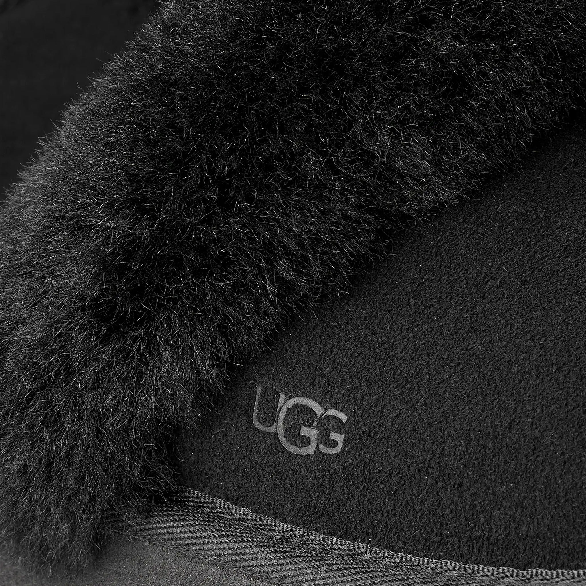 The Disquette Slipper from UGG in Black