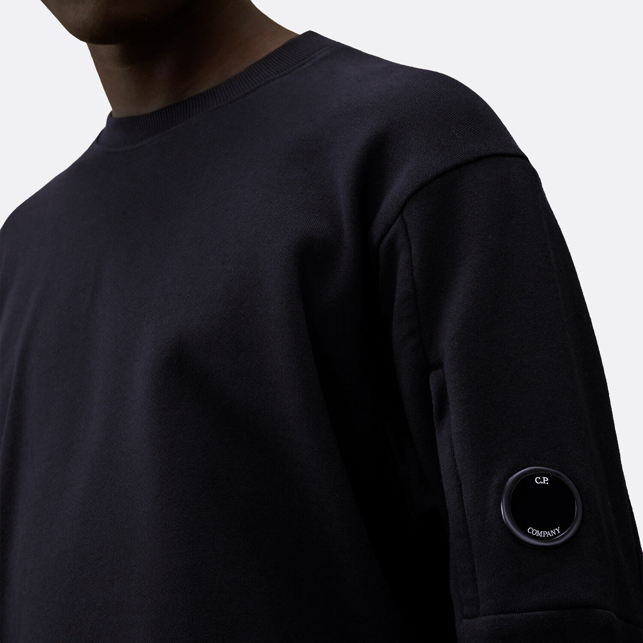 Diagonal Raised Fleece Crewneck Lens Sweatshirt from C.P. Company in Navy