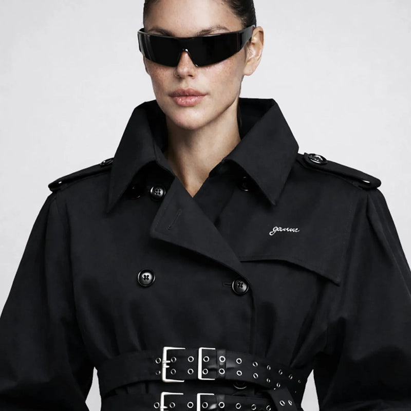 ELLIS ROSCH Feminine Fashion explores modern elegance through refined silhouettes, sculptural tailoring, and statement accessories. A curated selection of contemporary designer pieces where confidence, craftsmanship, and individuality shape everyday style.