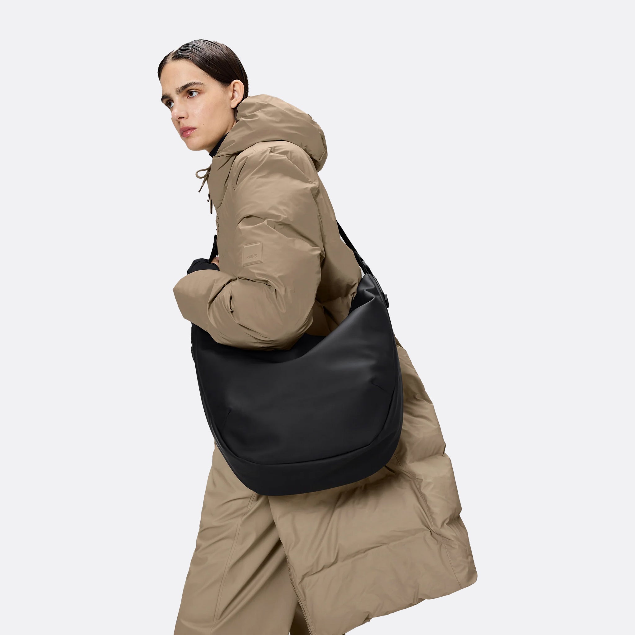 RAINS Valera Shoulder Bag Large in black