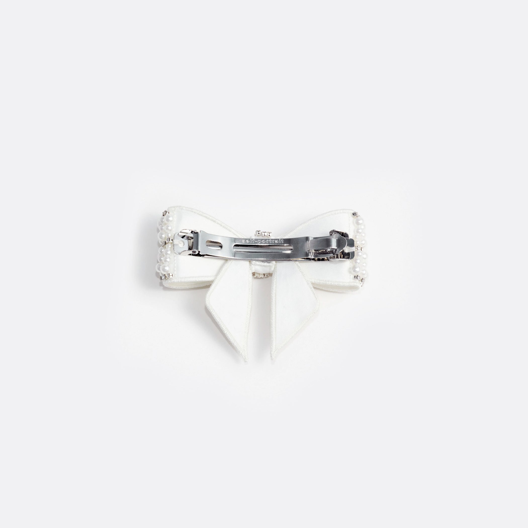 SELF-PORTRAIT_ELLIS-ROSCH_Pearl Crystal Bow Hairclip