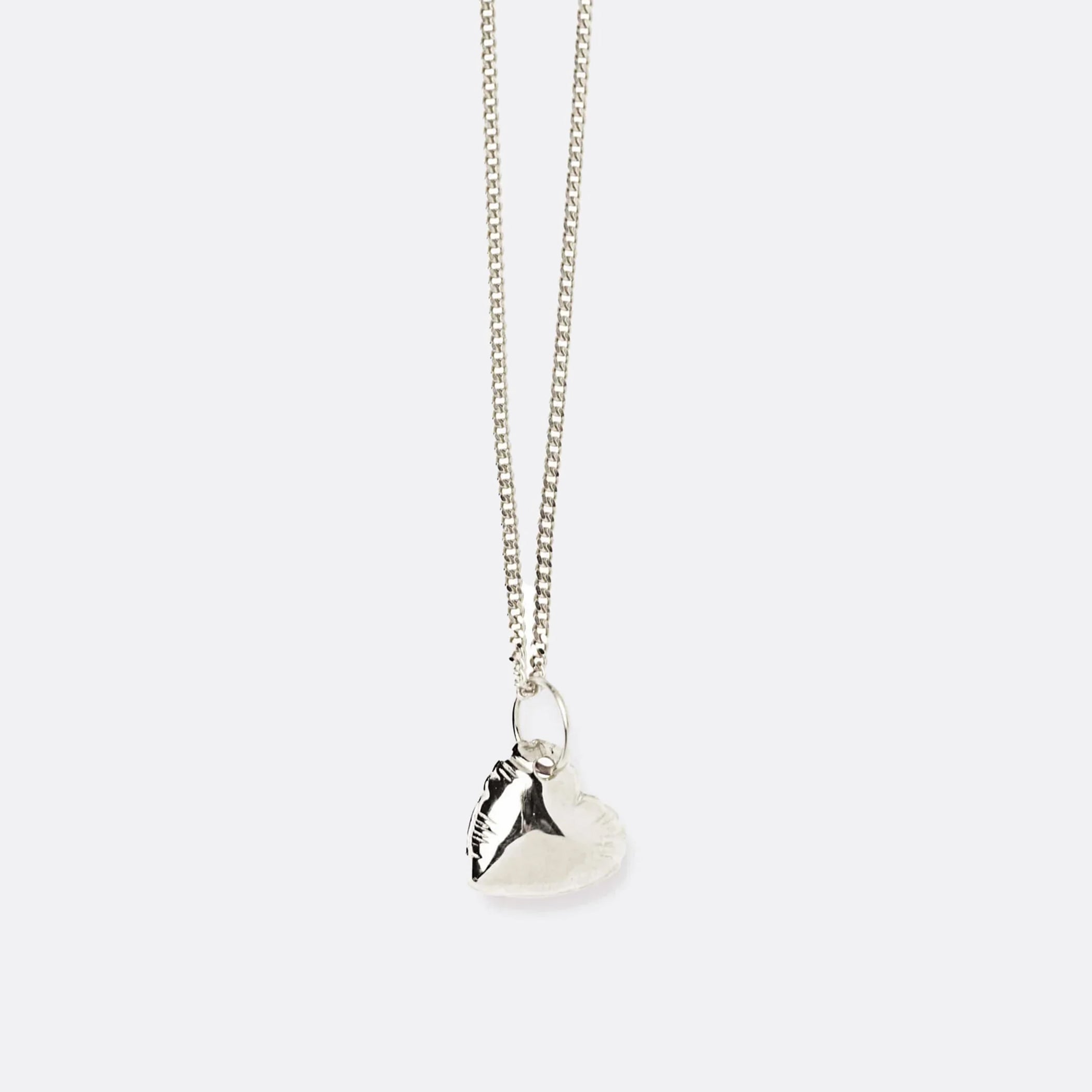 Vibe-Harslof_ELLIS-ROSCH__Heart_Pendant
