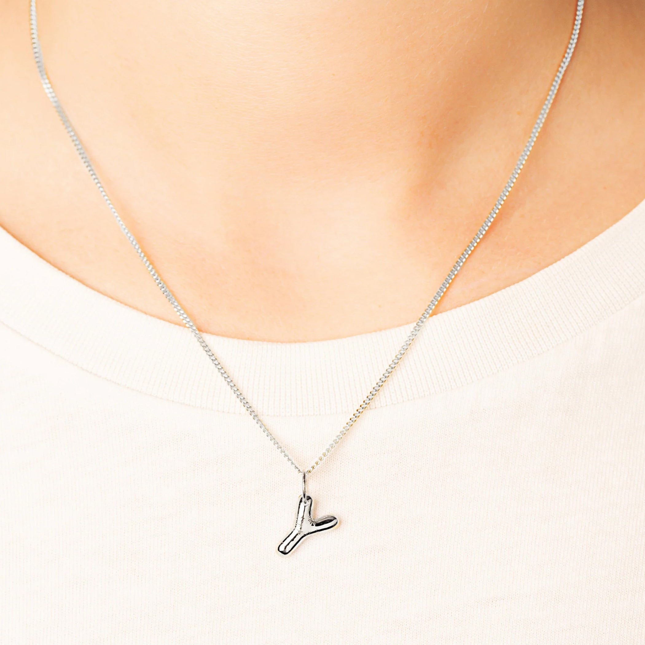 Vibe-Harslof-ELLIS-ROSCH_Y-Pendant