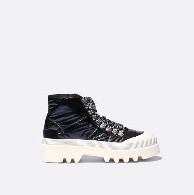 Shop Feminine Shoes On Sale